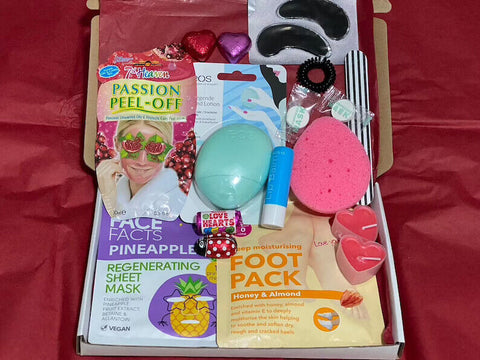 PERSONALISED LETTERBOX SELF CARE GIFT HAMPER PAMPER BOX FOR MUM GIRLFRIEND